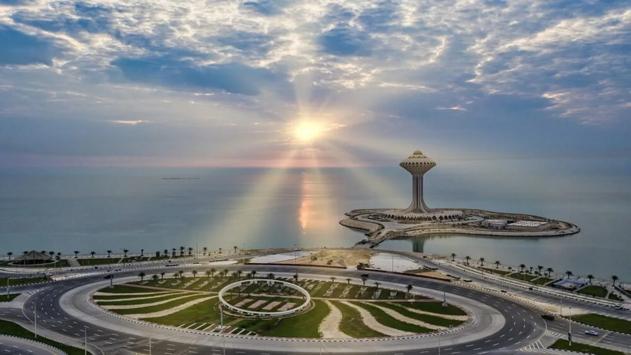 حرارة الطقس في السعودية تواصل ارتفاعها وفق تحذيرات الأرصاد